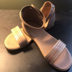 Girls Tahari Size 3 Sandals